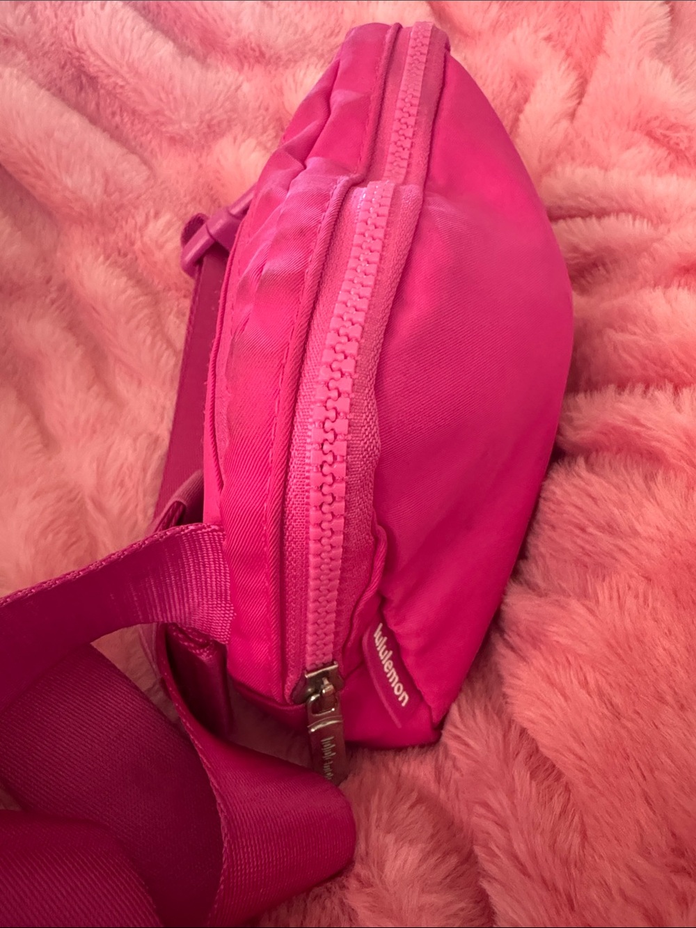 lululemon athletica Hot Pink Crossbody Belt Bag - Picture 3 of 5